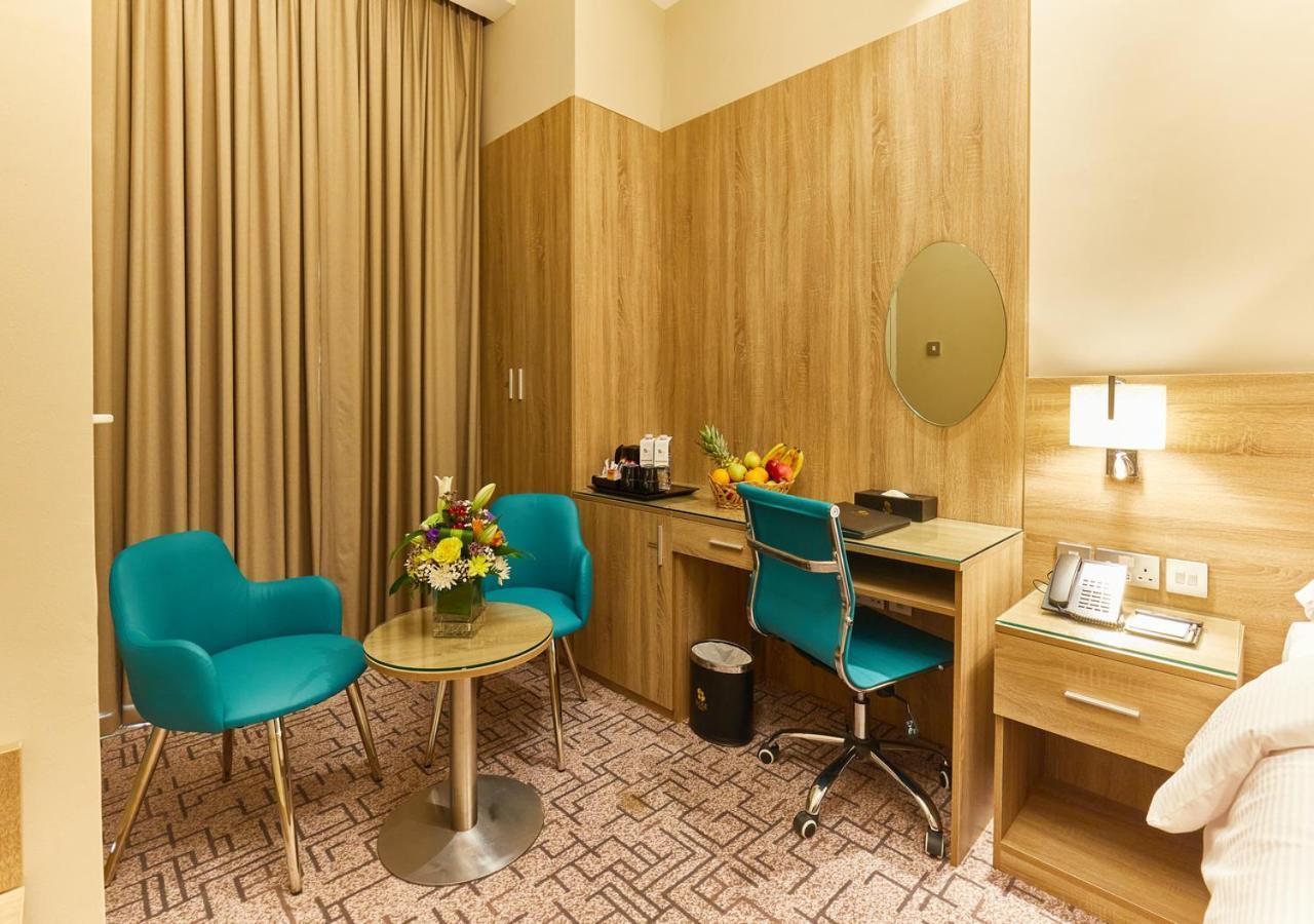 Rose Plaza Al Barsha Готель 3*